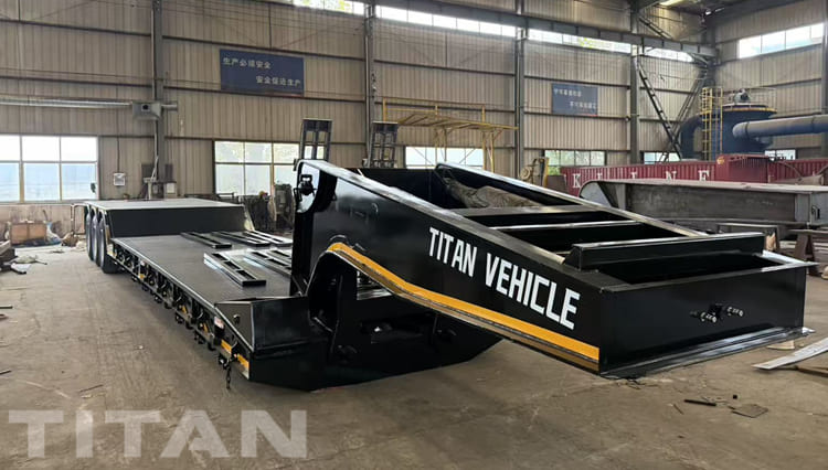 80 Ton Detachable Lowboy Trailer for Sale in Guyana