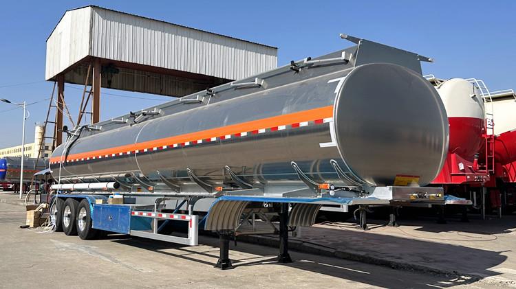 50000 Liters Aluminum Tanker Trailer for Sale in Guyana