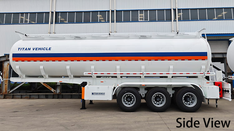 3 Axle 4000 Liters Fuel Tanker Trailer for Sale in Guyana