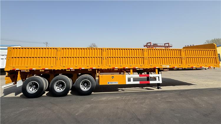 Tri Axle Trailer with Drop Side Semi Trailer for Sale in Guyana