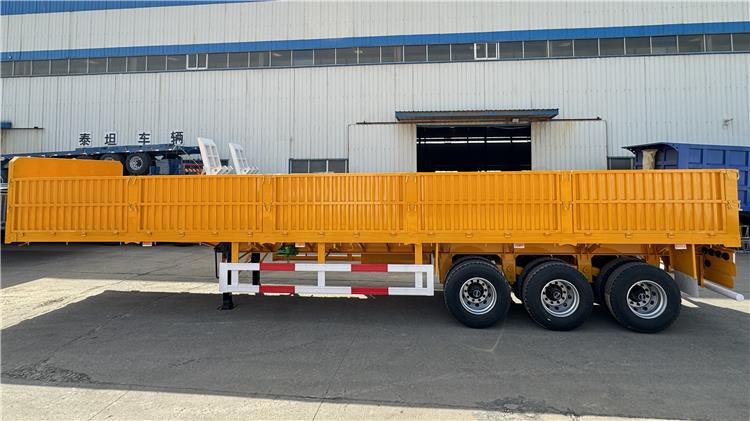 Tri Axle Trailer with Drop Side Semi Trailer for Sale in Guyana