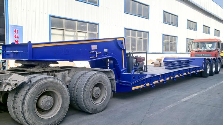 Tri Axle Lowboy Semi Trailer Truck Price in Guyana