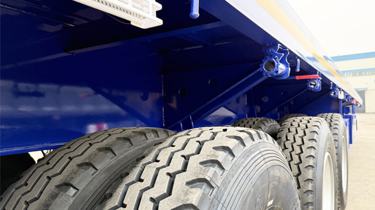 Tri Axle Semi Truck Flatbed Trailer Tractor for Sale in Guyana