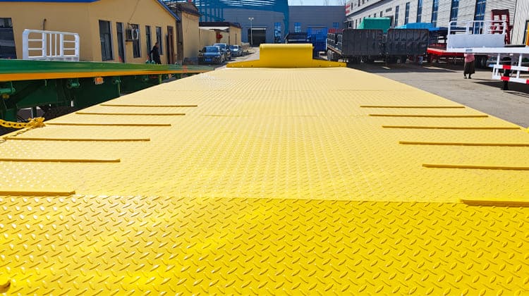 3 Axle 60 Ton 40 Ft Semi Low Bed Trailer Price for Sale in Guyana