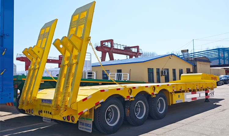 3 Axle 60 Ton 40 Ft Semi Low Bed Trailer Price for Sale in Guyana