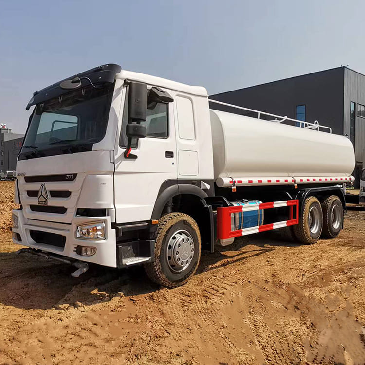 RHD 6x4 Used Howo Water Bowser Truck