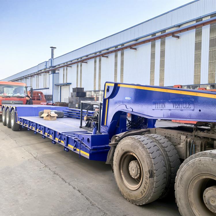 Tri Axle Lowboy Semi Trailer